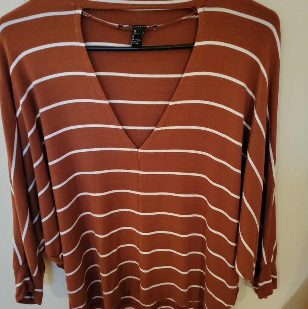 FOREVER 21 TOP